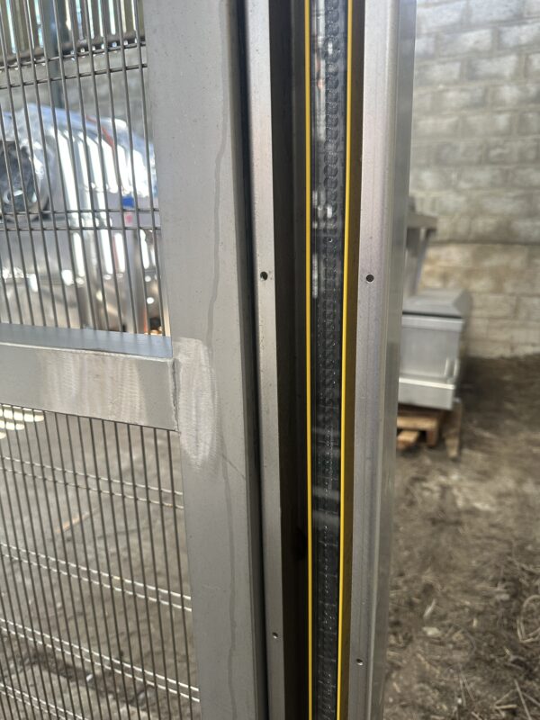 Tote Bin Lift - Image 4